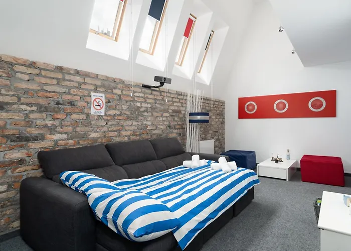 Sleepway - Marina Apartment